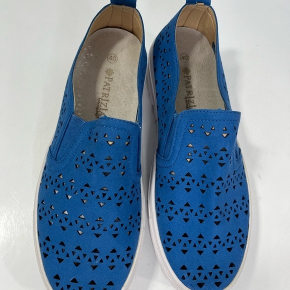 Women's Blue Slip-On Shoes by Patrizia, NWB, size 40/9